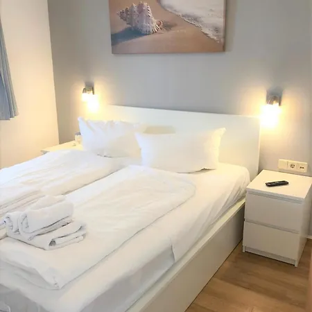 Yachthafenresidenz Apart-hotel 3*