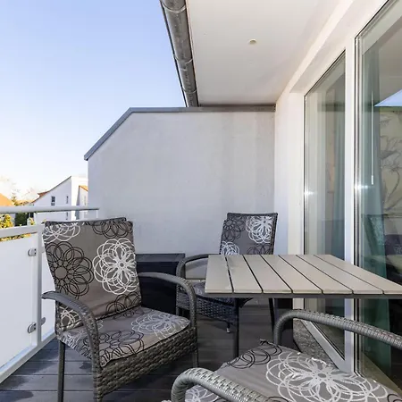 Yachthafenresidenz Apart-hotel 3*